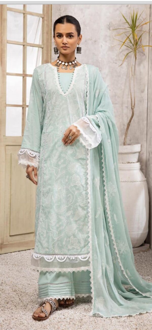 Paste Khoobsurat Exclusive Lawn